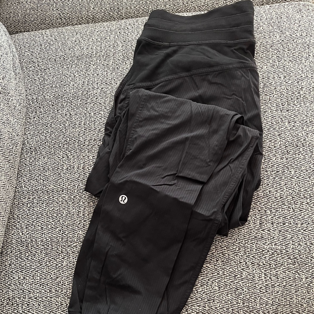 Size 4 black lululemon dance studio joggers